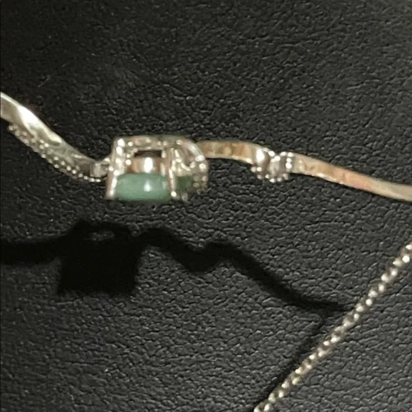 NWT Elegant Heartbeat 925 Silver Necklace with Natural Green Emerald Gemstone - Picture 10 of 11